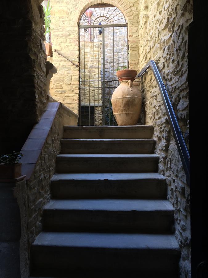 Pozzo Medievale 프리냐노 칠렌토 외부 사진
